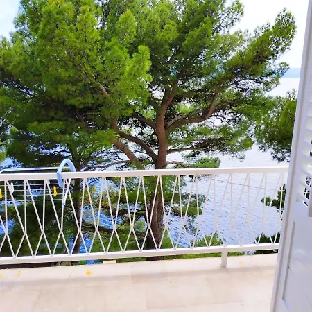 Beach Retreat Apartment *